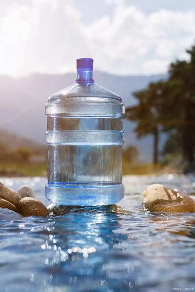 桶裝水.png